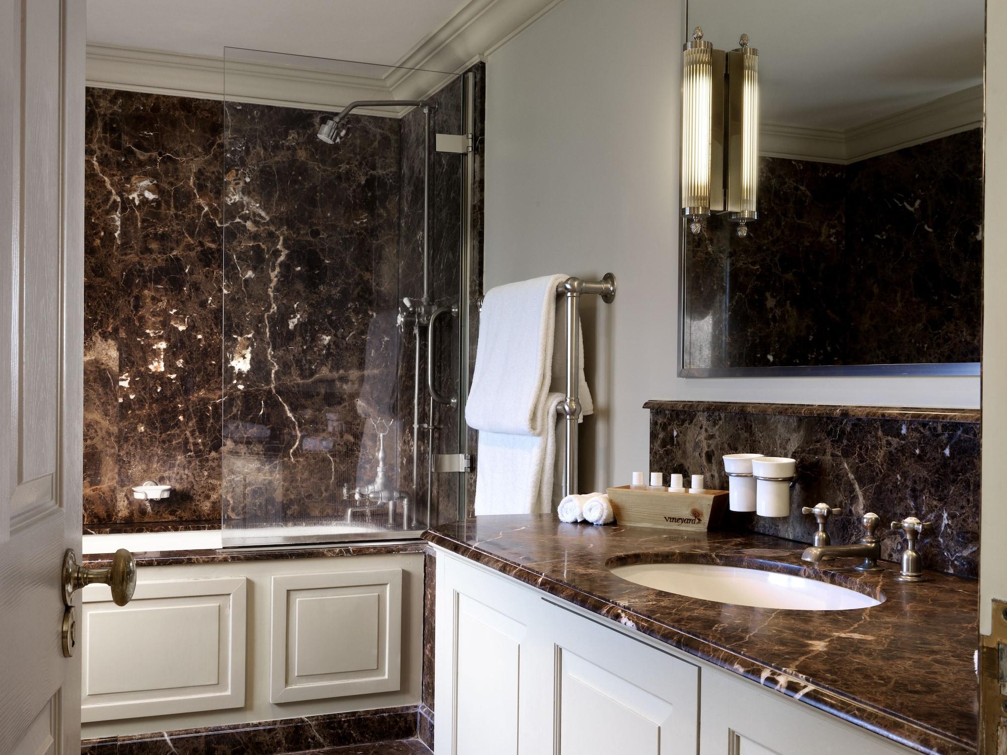 The Vineyard Hotel & Spa Newbury  Eksteriør billede